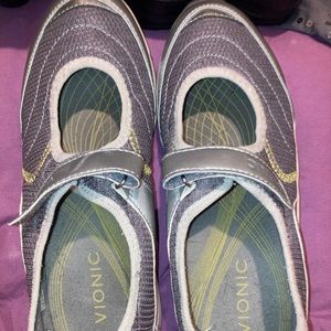 Sporty Vionic shoes